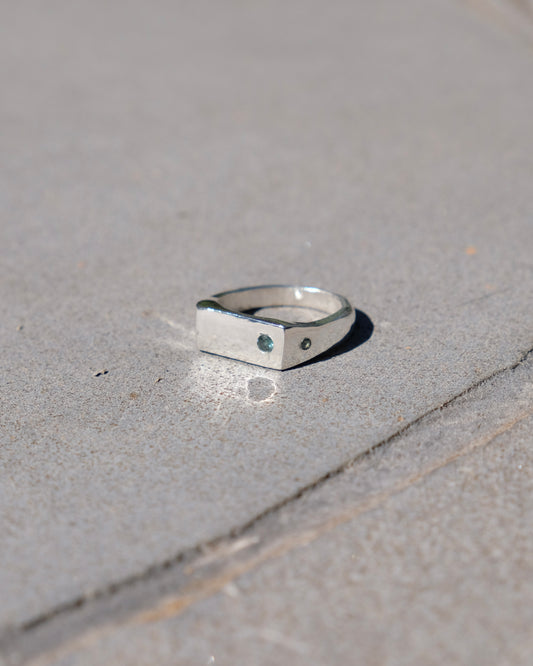 sapphire signet ring