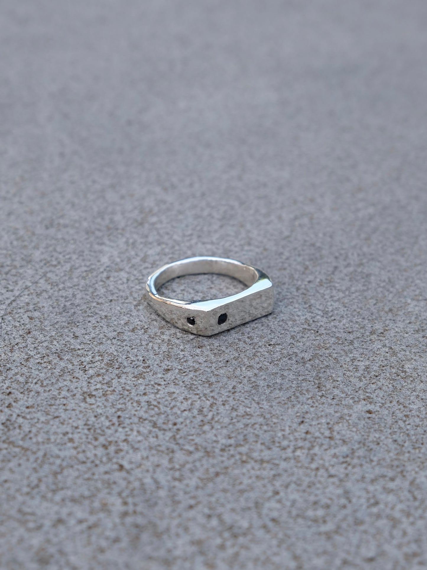 sapphire signet ring