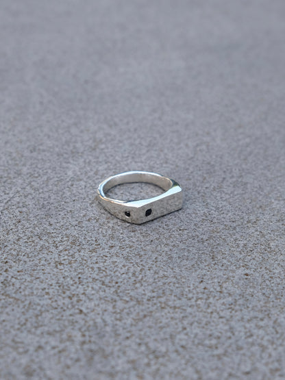 sapphire signet ring